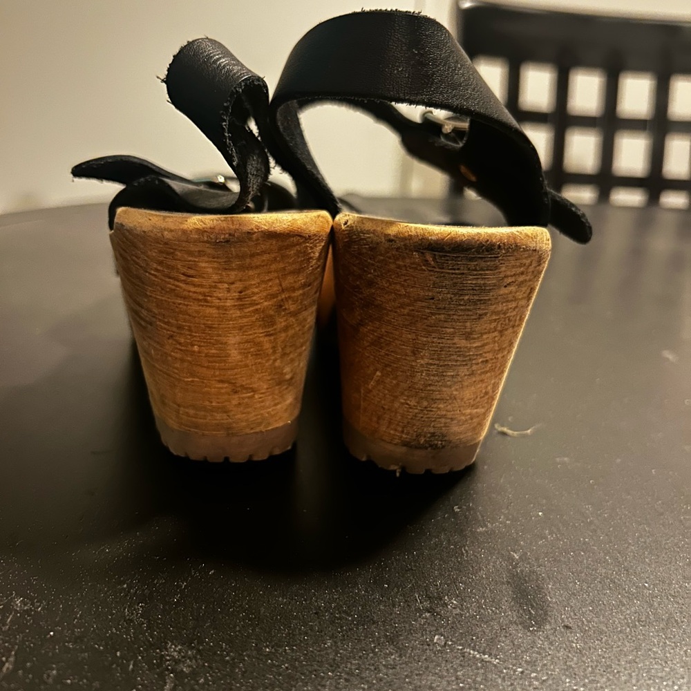 MIA Black Leather Wooden Clogs - Picture 6 of 8